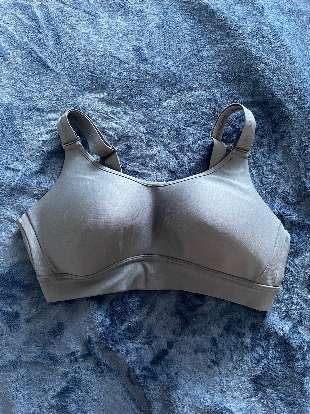 Under Armour Infinity Mid Impact Sports Bra - Grey